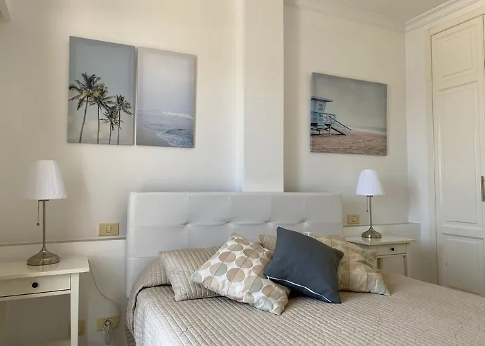 Billy's Beachfront With Pool Access بويرتو دي موغان