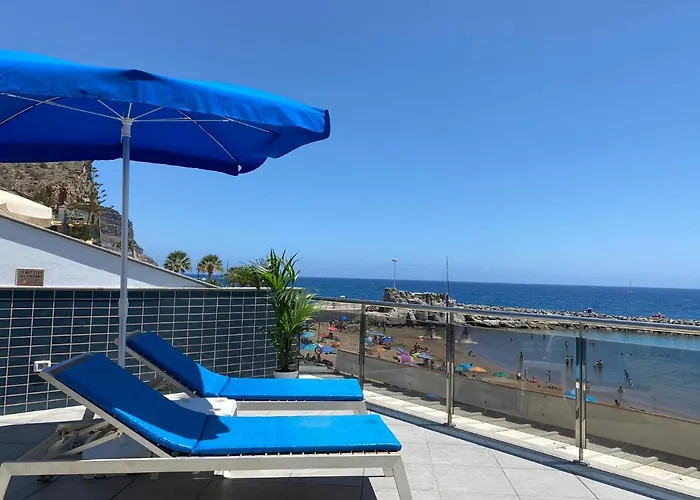 Billy's Beachfront With Pool Access *